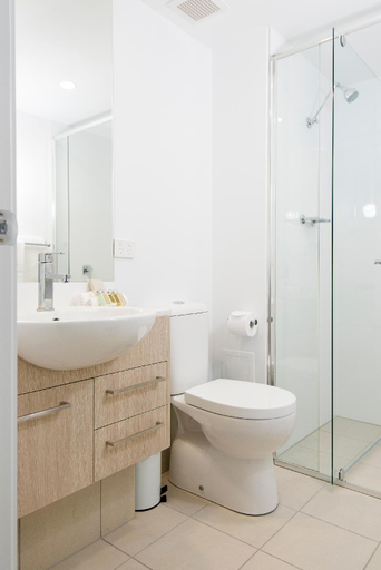 Bathroom 5, Riviera Mackay, Mackay - Pt A