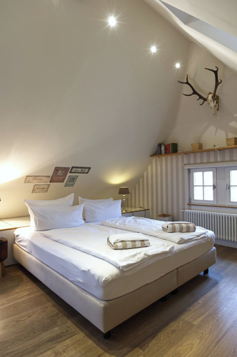 Bedroom 17