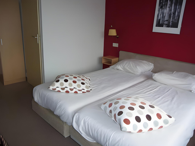Bedroom 13