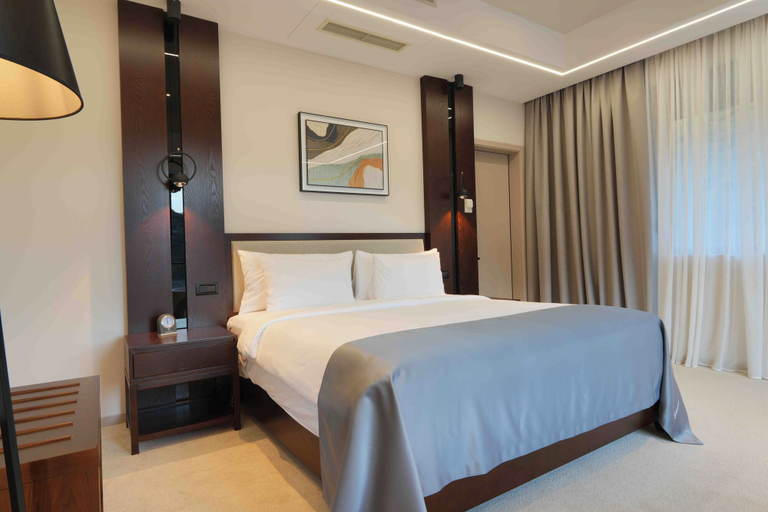 Bedroom 4, Mounthree