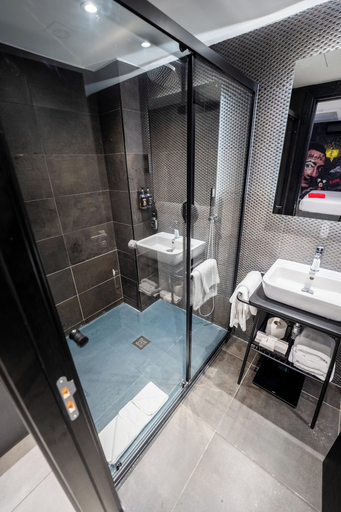 Bathroom 5, So City Hotel, St Julian's