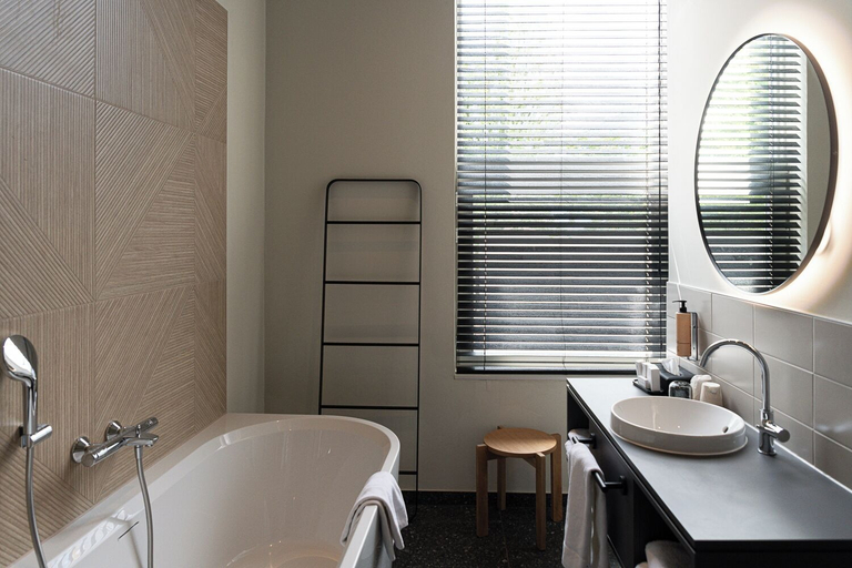 Bathroom 4, Hotel Keyser Breda, Breda