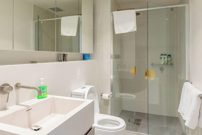 Bathroom 14