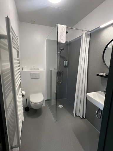 Bathroom 5, Aurora Lodge Hotel, Hvolhreppur