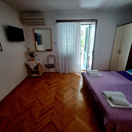 Others 3, Apartmani/Sobe Dodig, Makarska