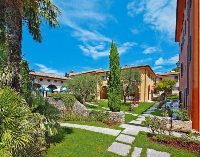 Garden, Residence La Filanda in Costermano With Pool, Verona