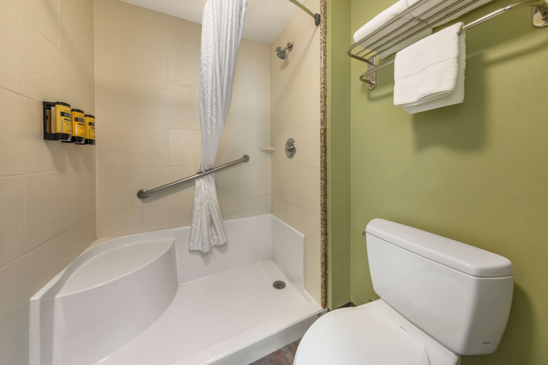 Bathroom 4, Best Western Plus Avita Suites, Los Angeles