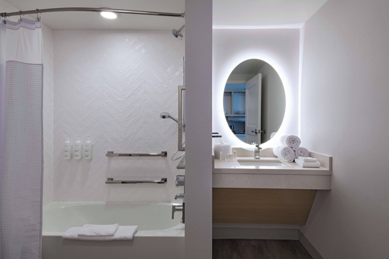 Bathroom 28