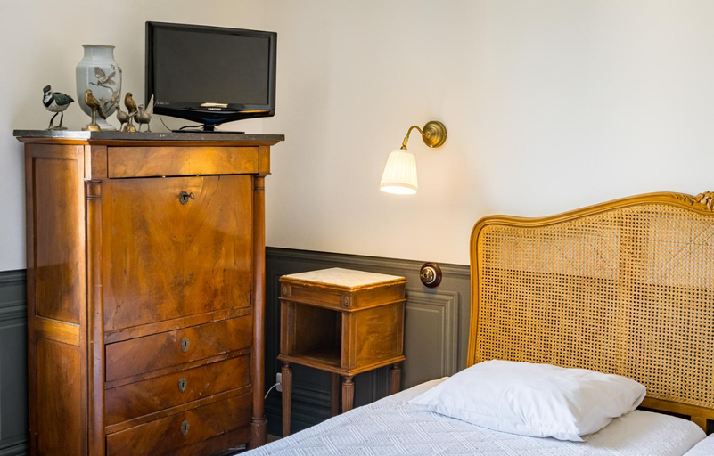 Bedroom 3, Hotel Restaurant des Deux Rocs, Var