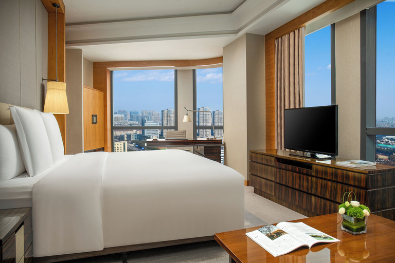 Bedroom 5, Pullman Haining, Jiaxing
