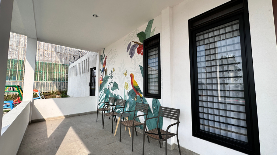 Food & Drinks, D'toegoe  Villa, Bandung