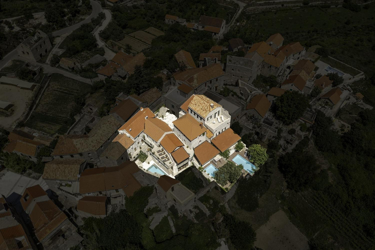 Others 5, Dvor Pitve Villas, Jelsa