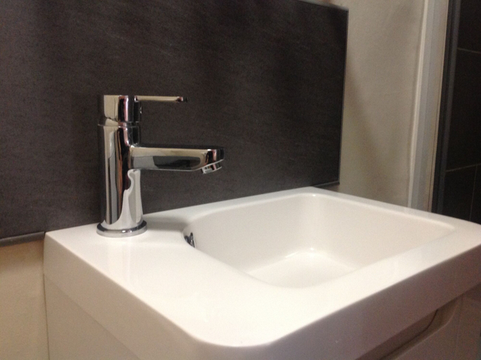 Bathroom 3, Afon Duad Inn, Carmarthenshire