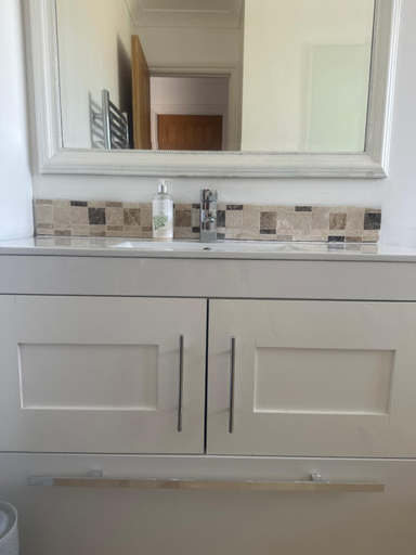 Bathroom 2, Mayfield guest rooms, London
