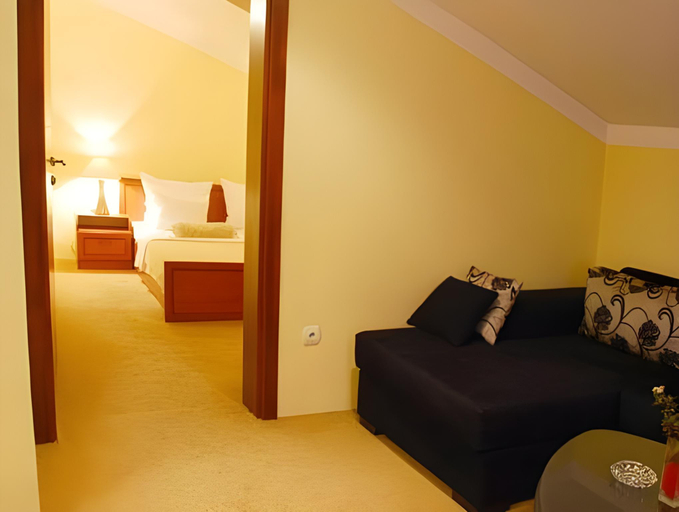 Bedroom 14