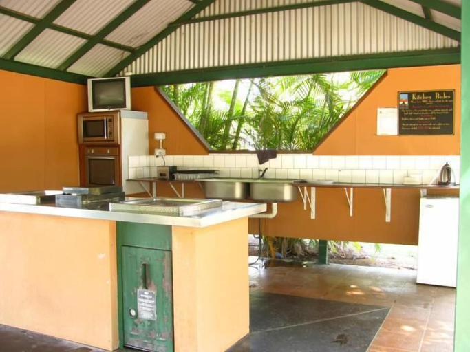 Bedroom 5, Ivanhoe Village Caravan Resort, Wyndham-East Kimberley