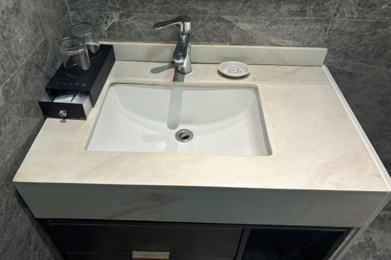 Bathroom 13