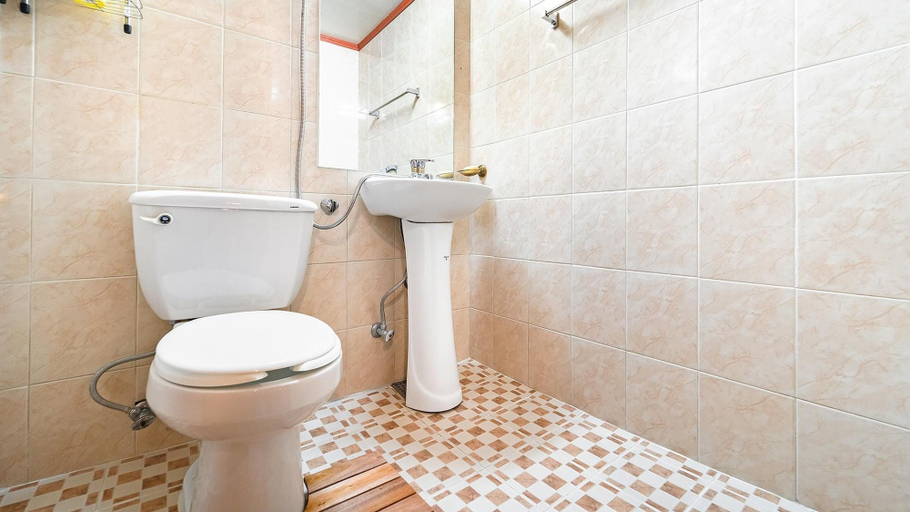 Bathroom, Gangneung Sinami68 Pension, Gangneung