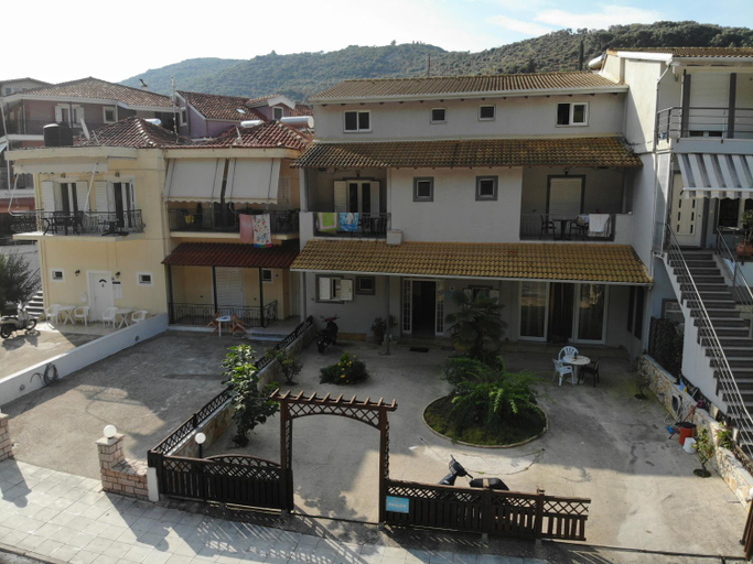 Others 5, Kardanis house, Epirus