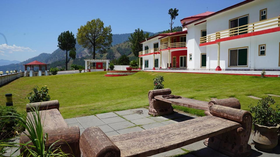 Others 2, Highland Lodge, Hazara