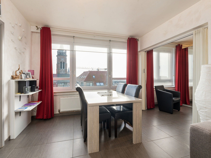 Dining 2, Agraable Studio sur la Place du Casino, West-Vlaanderen