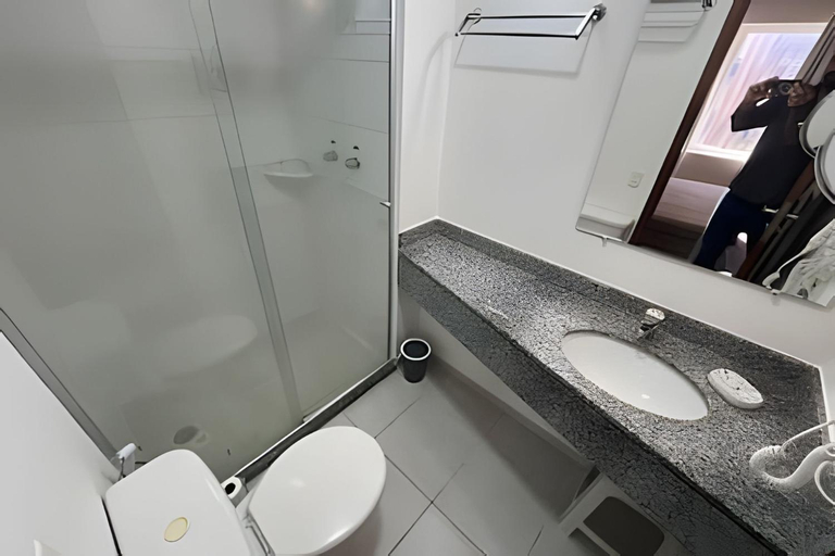 Bathroom 4, Flat R. Maestro Cardim Benef Portuguesa (Apto 110), São Paulo