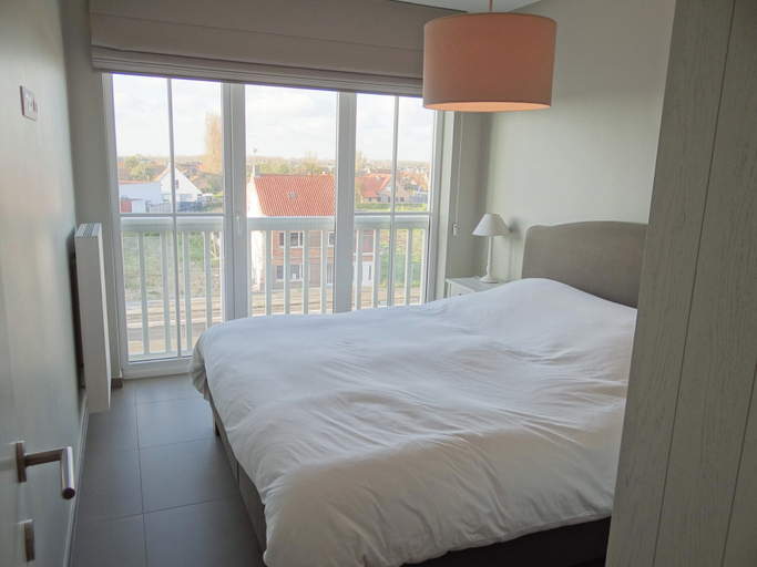 Room 3, Apartment in Nieuwpoort Near the Beach, West-Vlaanderen
