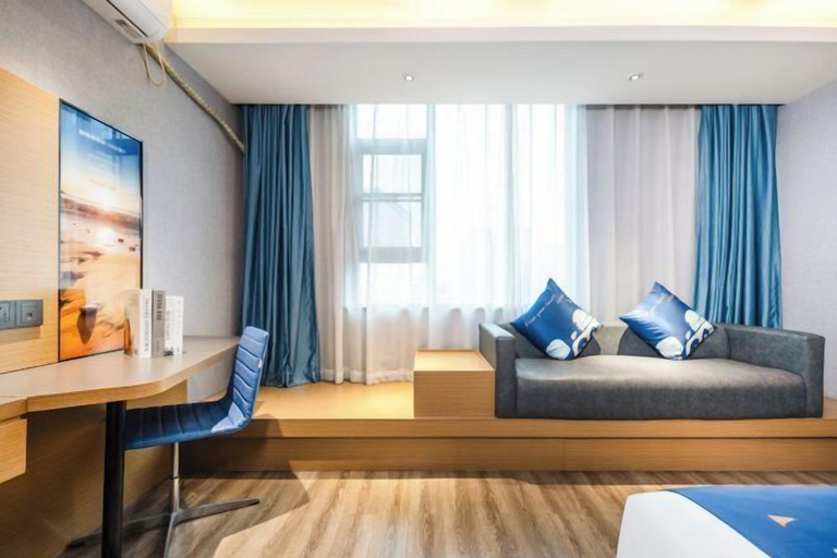 Bedroom 8
