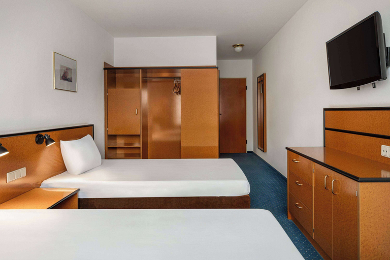 Bedroom 15