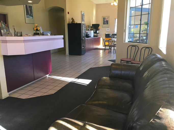 Public Area, America's Best Inn & Suites, Washington