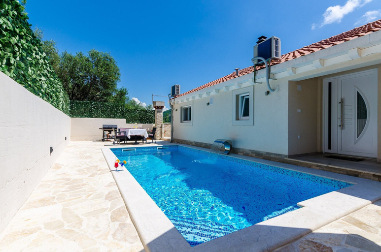 Pool 5, Villa Tranquility Nest Beniva - Three-bedroom Villa With Swimming Pool and Partial Sea View, Pojezerje