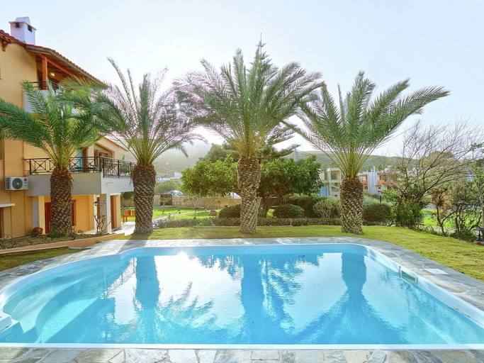 Pool 5, Fantastic Holiday Home in Karteros With Pool, Crete