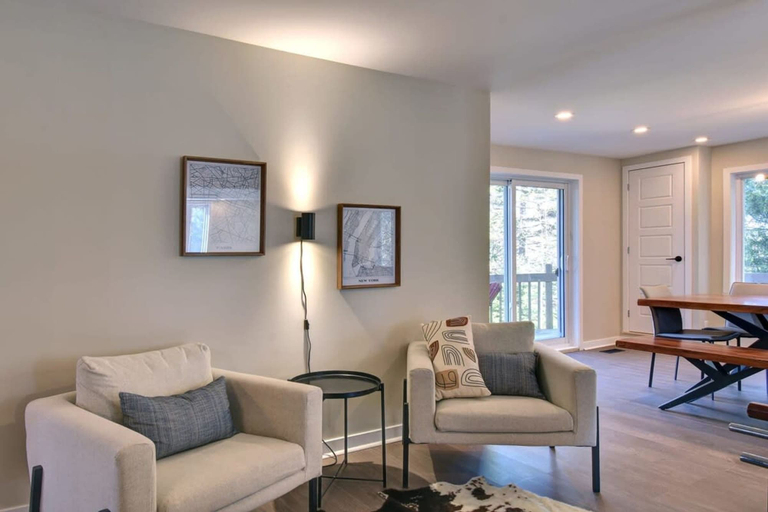 Room 2, SPA Private Pond and Beach Volleyball Citq 248080, Les Laurentides