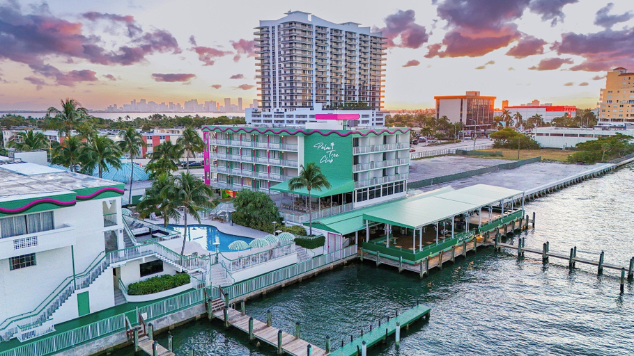 Exterior & Views 1, Palm Tree Club Miami Hotel, Miami-Dade