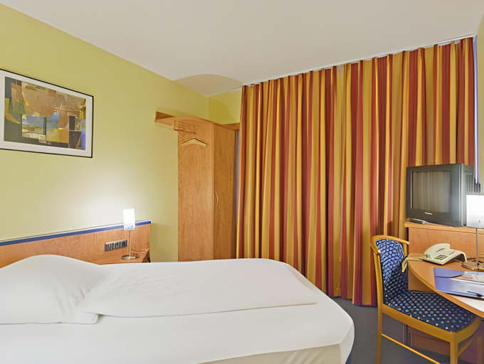 Bedroom 6