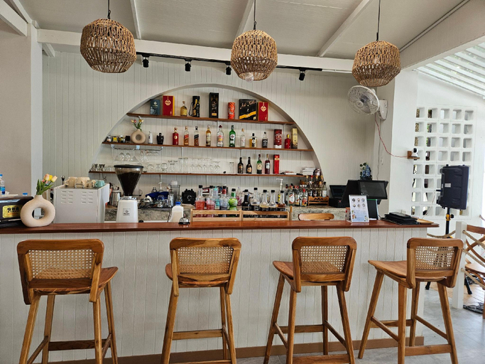 Food & Drinks 5, Serene House Samed, Muang Rayong