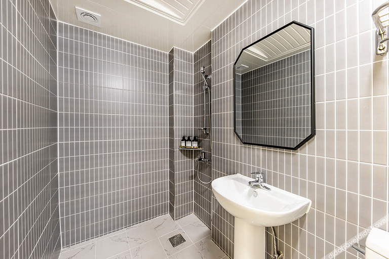 Bathroom 5, YAM Gyeongju City Hall, Gyeongju