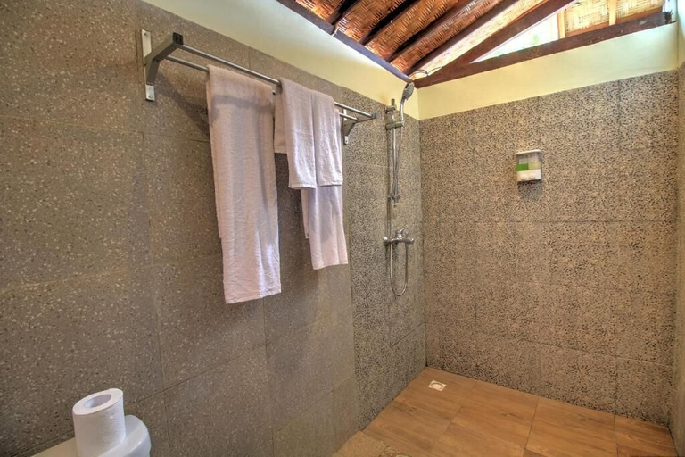 Bathroom 3, Mesari Cottage, Klungkung