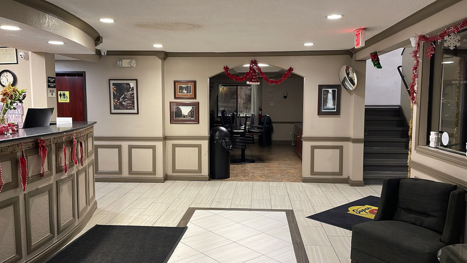 Public Area 3, Super 8 by Wyndham Ithaca, Tompkins