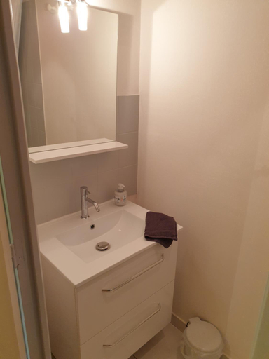 Bathroom 5, Le Relais du Chateau, Deux-Sèvres