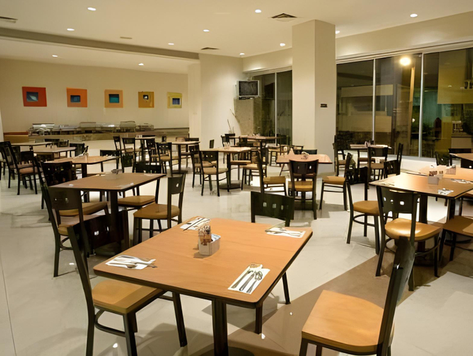 Food & Drinks 3, Balaju Hotel & Suites, Veracruz