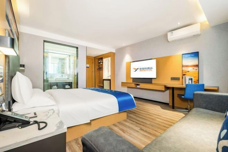 Bedroom 10