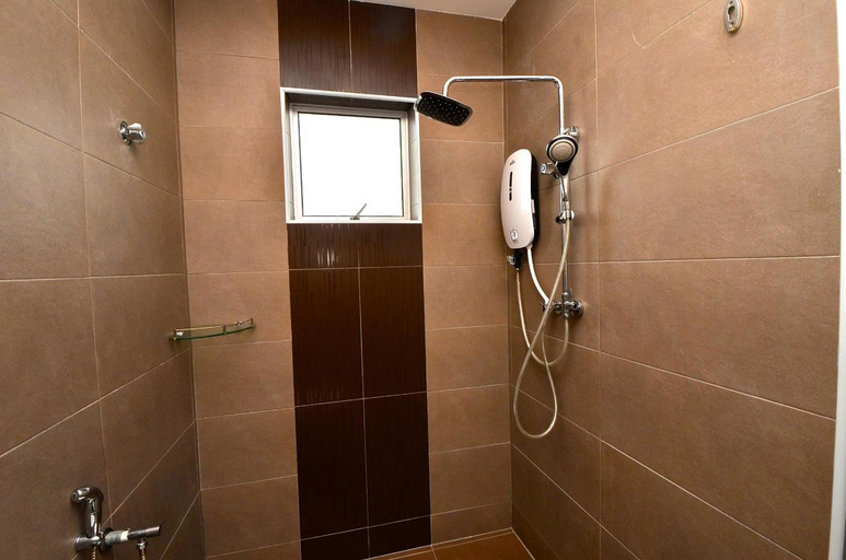 Bathroom 5, Yew Boutique Hotel, Hilir Perak