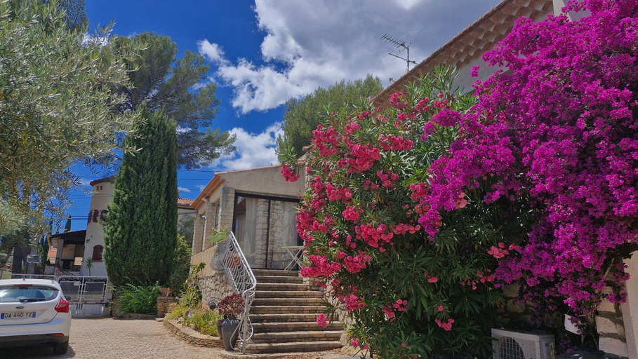 Maison familiale Jardin parking, 10 min plage, 1*, Var
