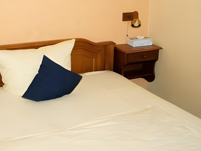 Bedroom 13