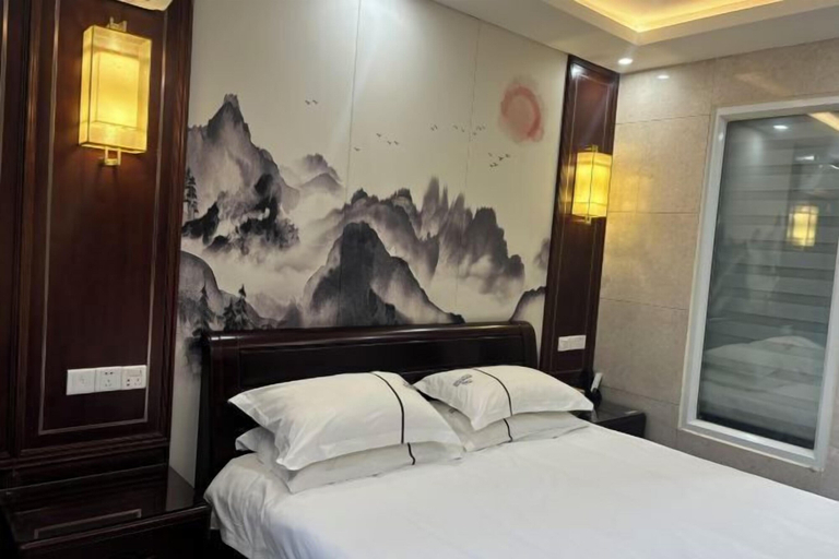 Bedroom 16