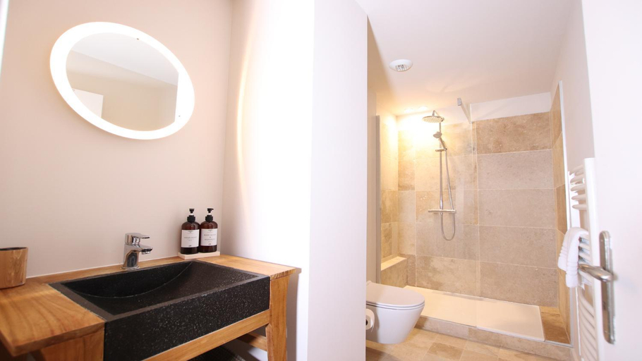 Bathroom 2, Les suites de Saint Amand, Gironde