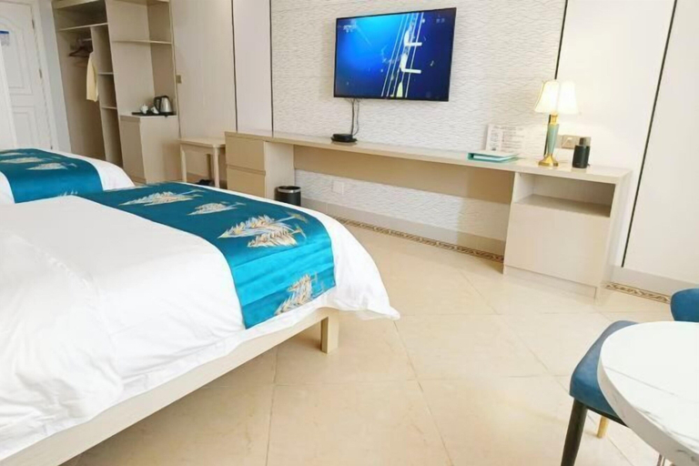 Bedroom 3, Yijia International Hotel, Hainan