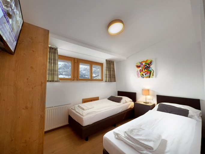 Bedroom 2, Spacious Apartment in Piesendorf near Ski Area, Zell am See