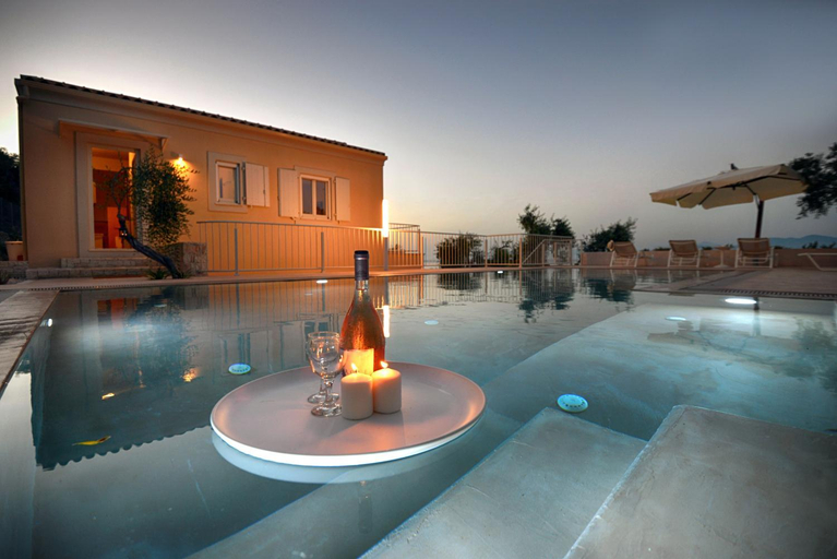 Sport & Beauty 2, Villa Dinos, Ionian Islands